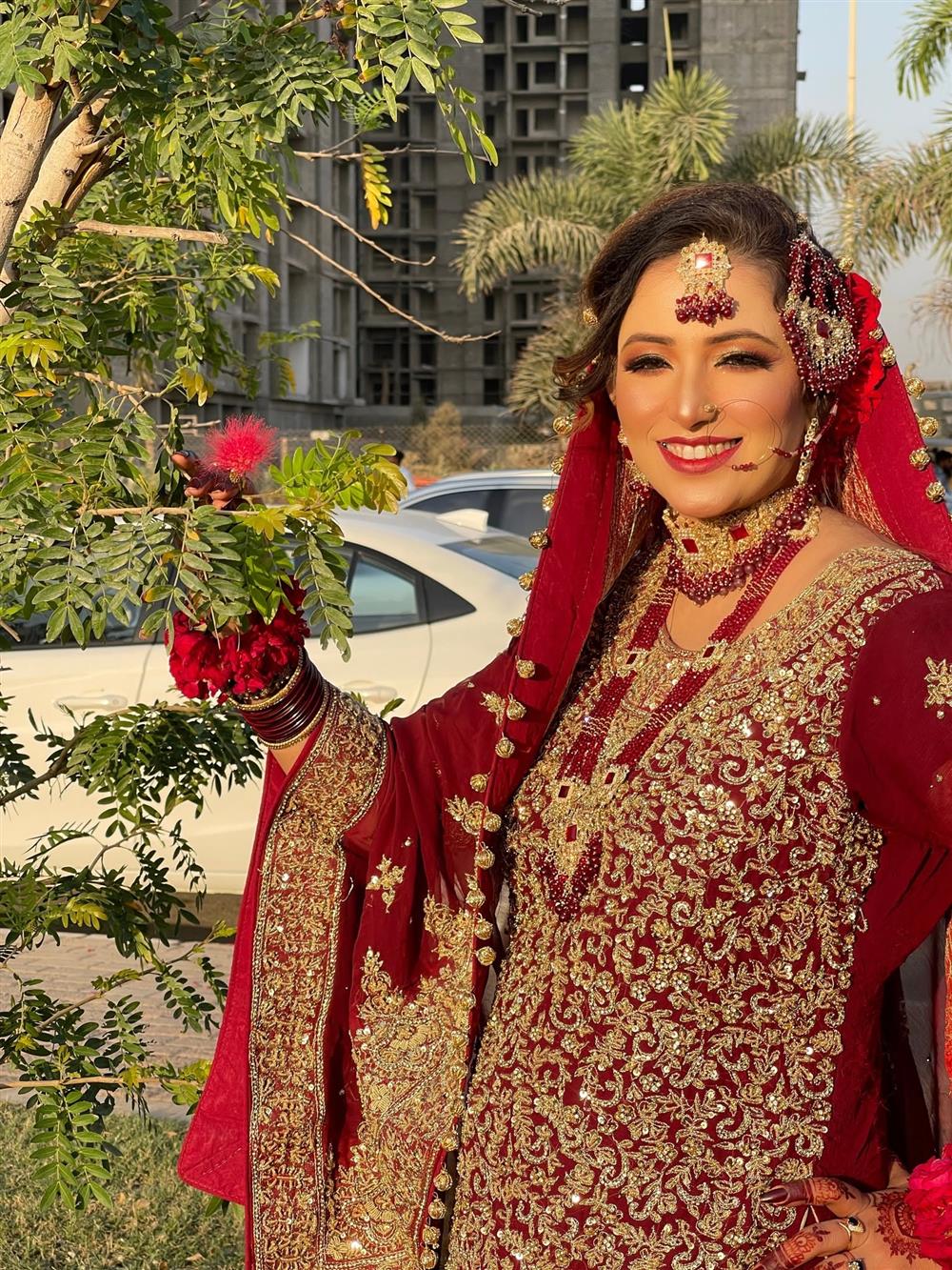 Bridal makeup in Karachi by Divas Beauty Salon